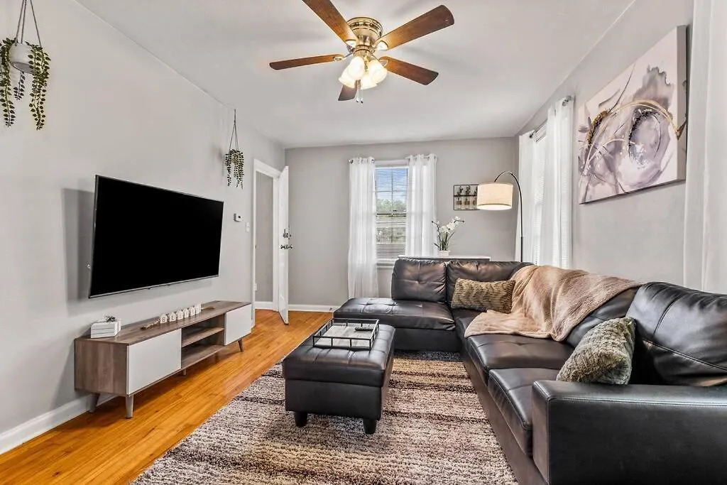 East Hill Retreat Near Beaches & Downtown Pensacola United States