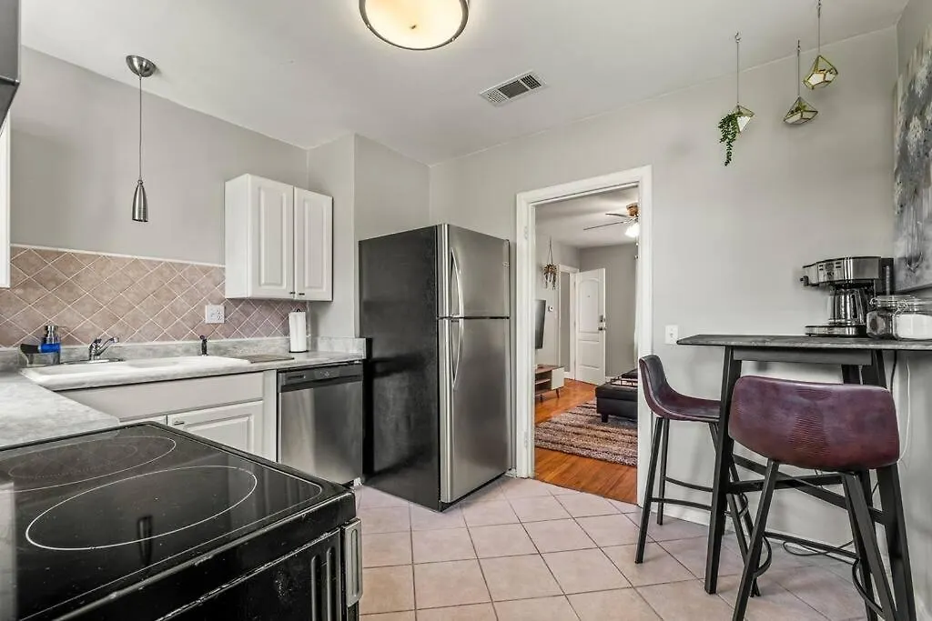 East Hill Retreat Near Beaches & Downtown Pensacola